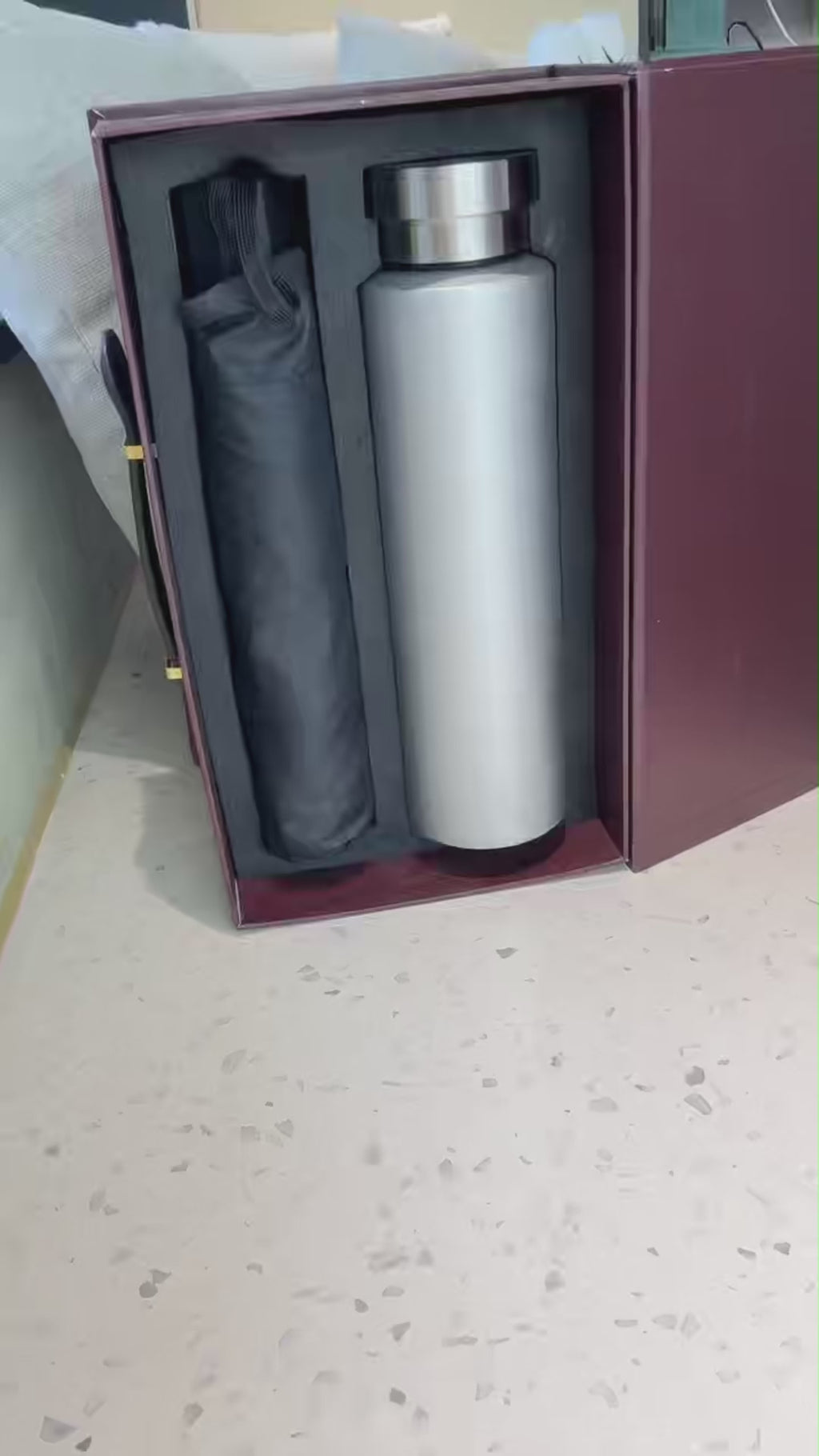 28#Stainless Steel Bottle & Umbrella Gift Set | Handle Tumbler | OEM ODM Custom Logo Private Label Wholesale Manufacturer