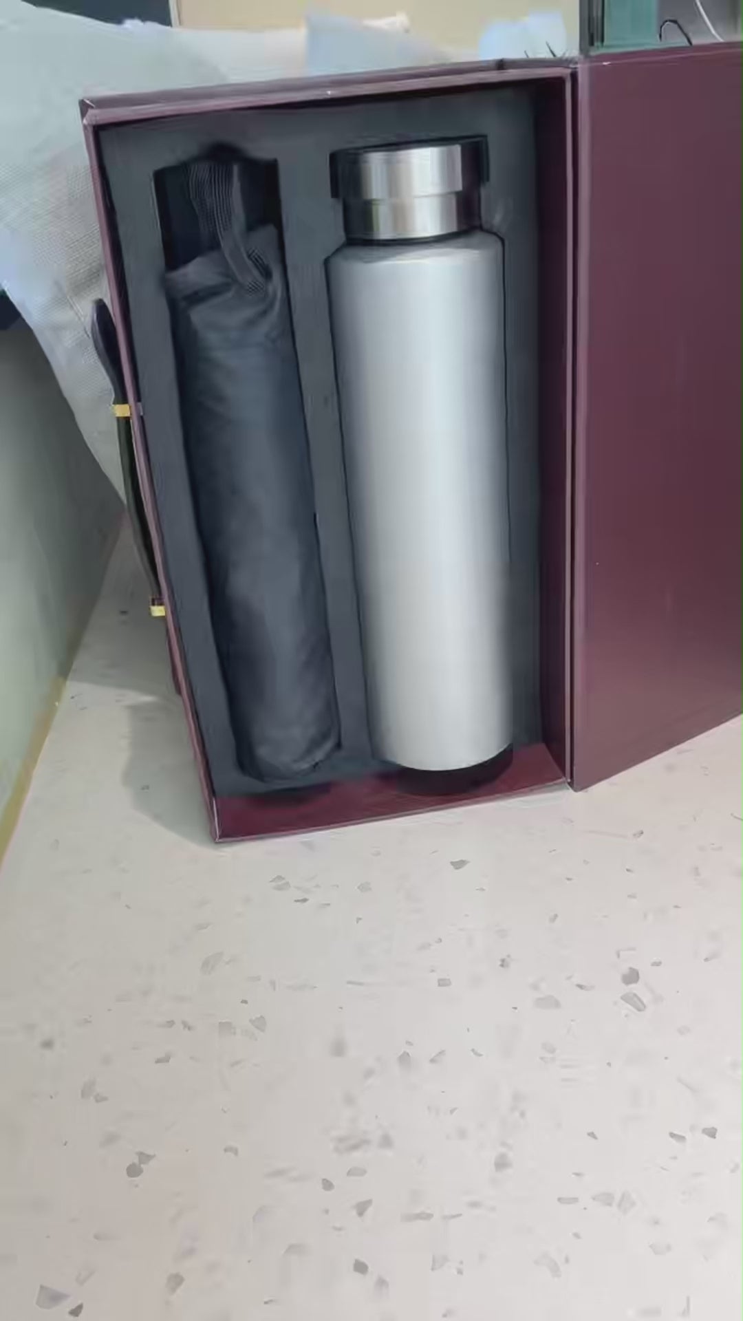 28#Stainless Steel Bottle & Umbrella Gift Set | Handle Tumbler | OEM ODM Custom Logo Private Label Wholesale Manufacturer